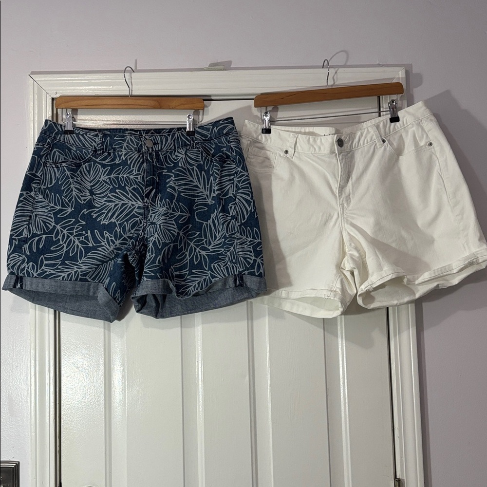 Lane Bryant brand denim shorts(2 pairs) Size 20